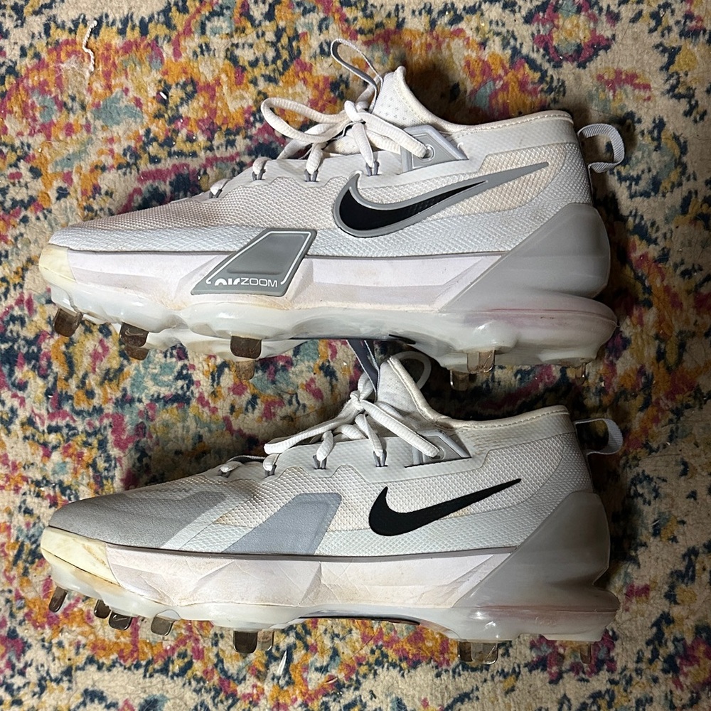 Nike Air Zoom White and Gray Cleats